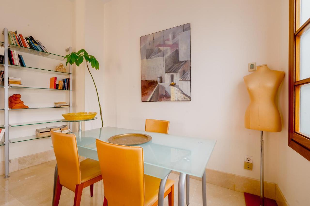 Large And Practic - 3Bd 2Bth- Arenal Appartement Sevilla Buitenkant foto