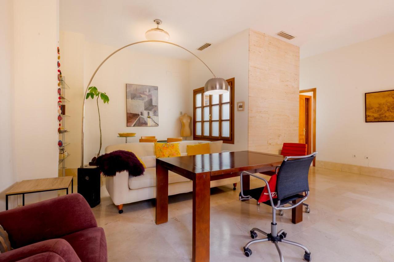 Large And Practic - 3Bd 2Bth- Arenal Appartement Sevilla Buitenkant foto