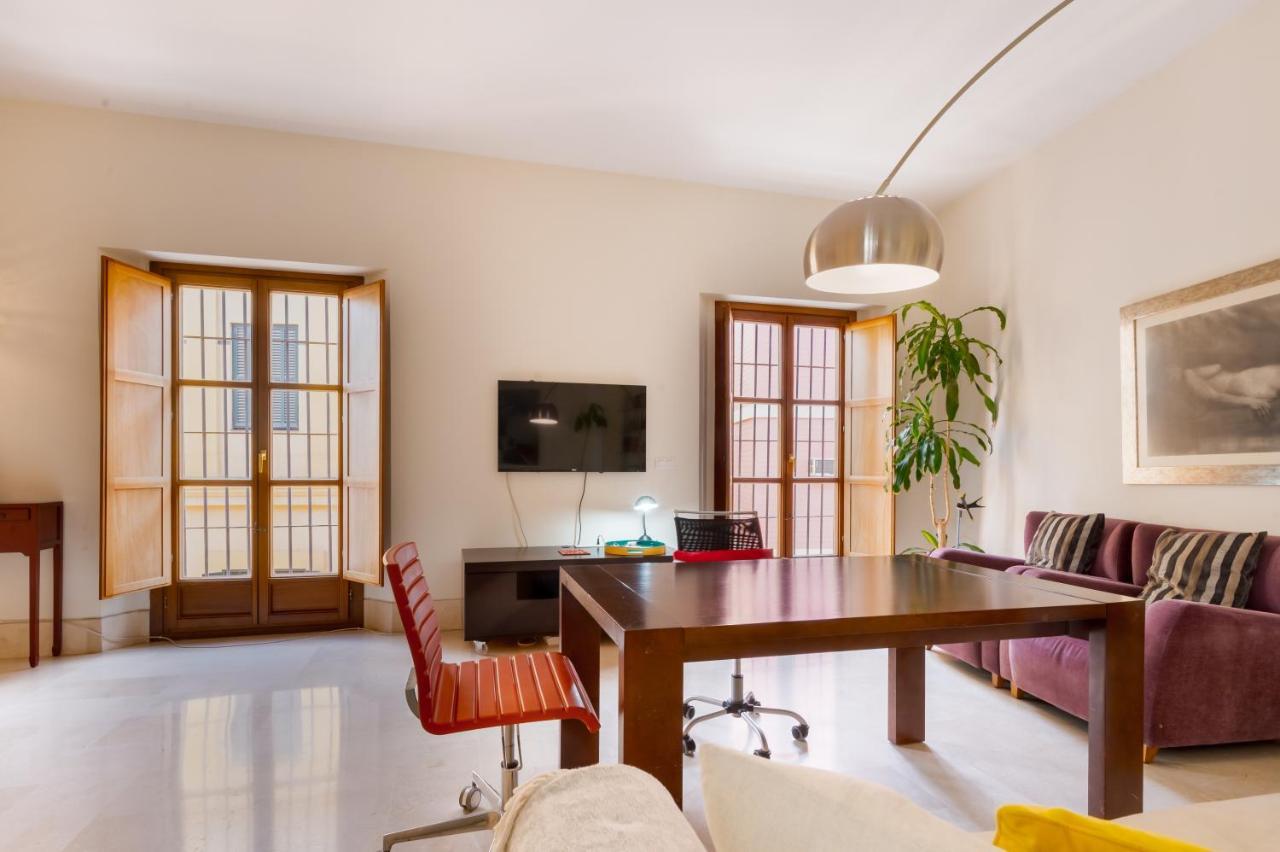 Large And Practic - 3Bd 2Bth- Arenal Appartement Sevilla Buitenkant foto